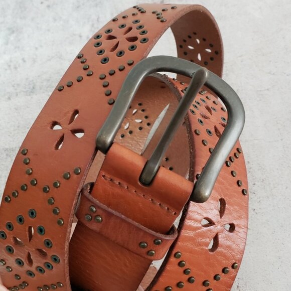 Fossil Genuine Leather Bohemian Laser Cutout Studded Belt size L - Picture 2 of 10